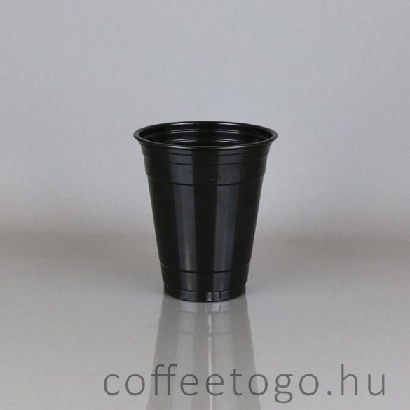 Fekete műanyag pohár